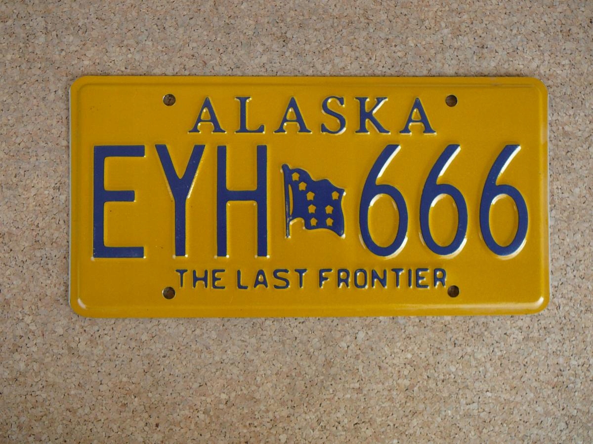 Americká SPZ Alaska EYH 666