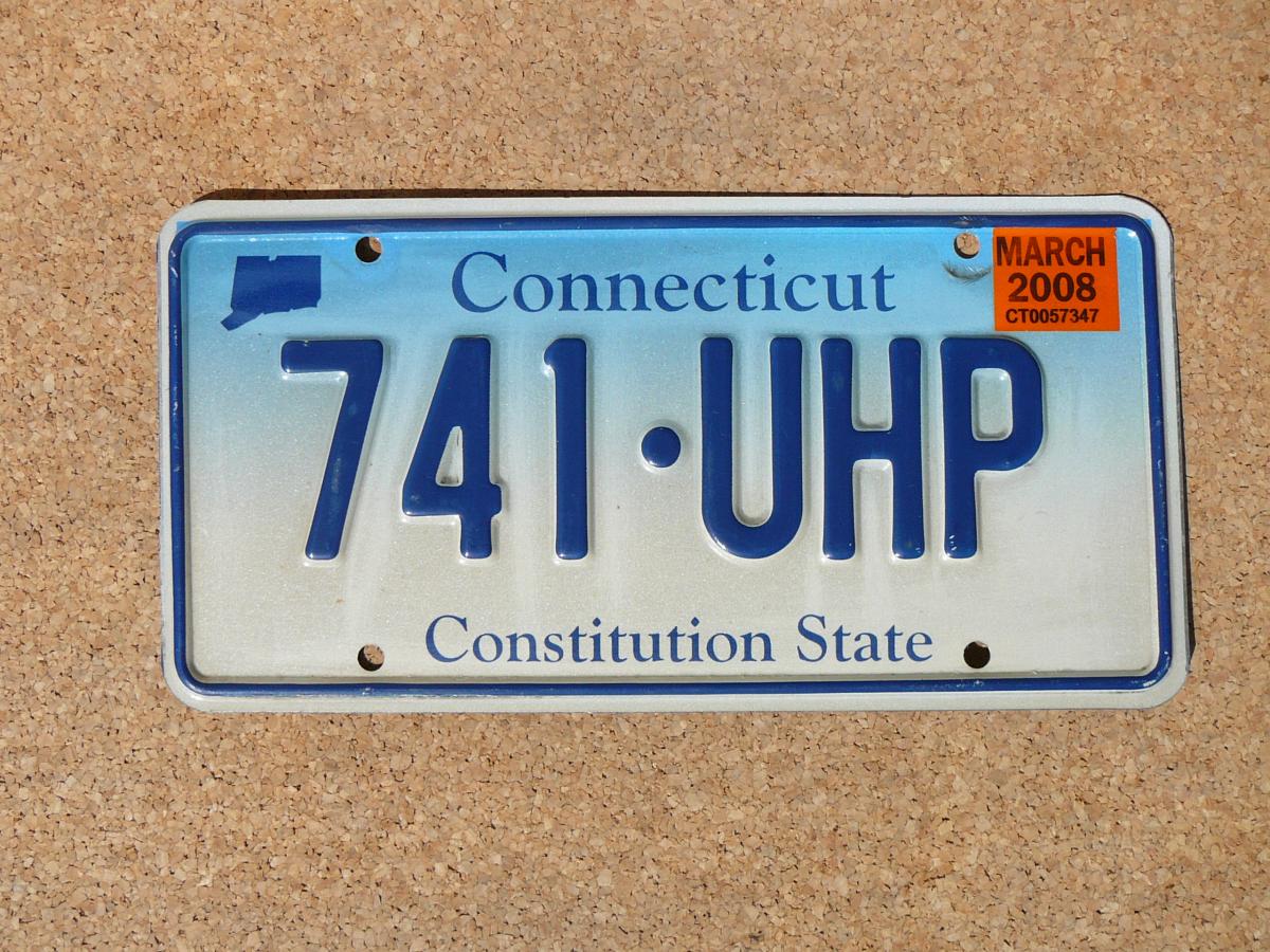 Americká SPZ Connecticut 741-UHP – March 2008
