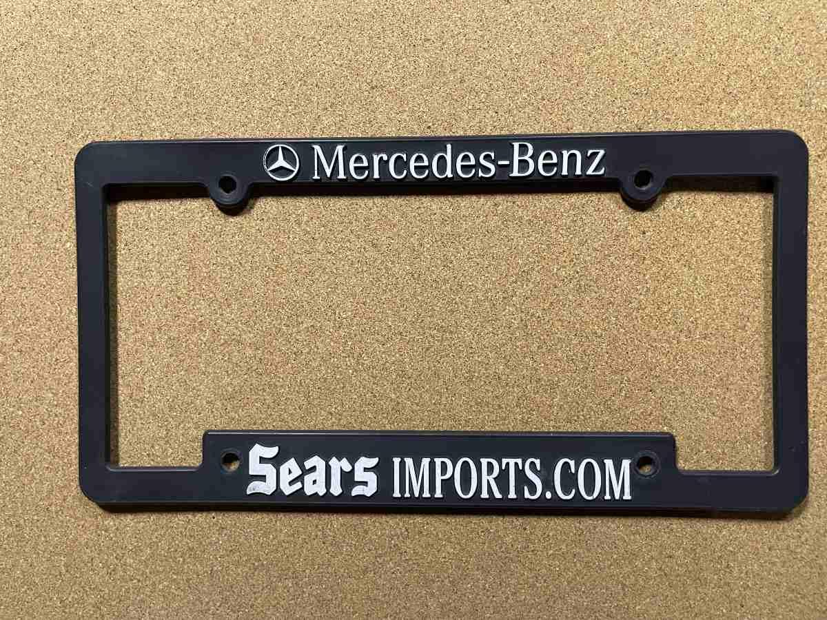 Rámeček SPZ Sears Imports Mercedes-Benz – černý plastový