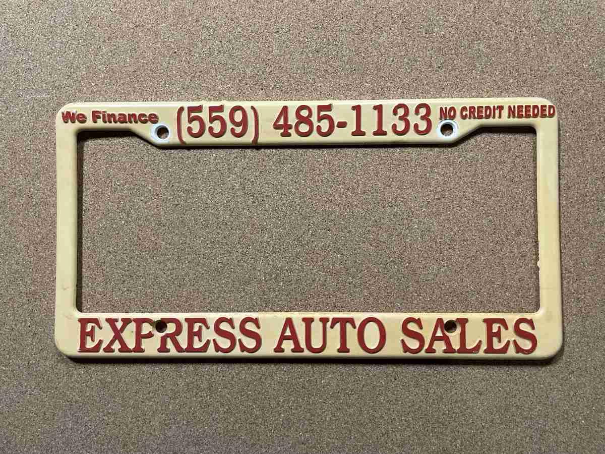 Express Auto Sales We Finance No Credit — rám SPZ USA béžový